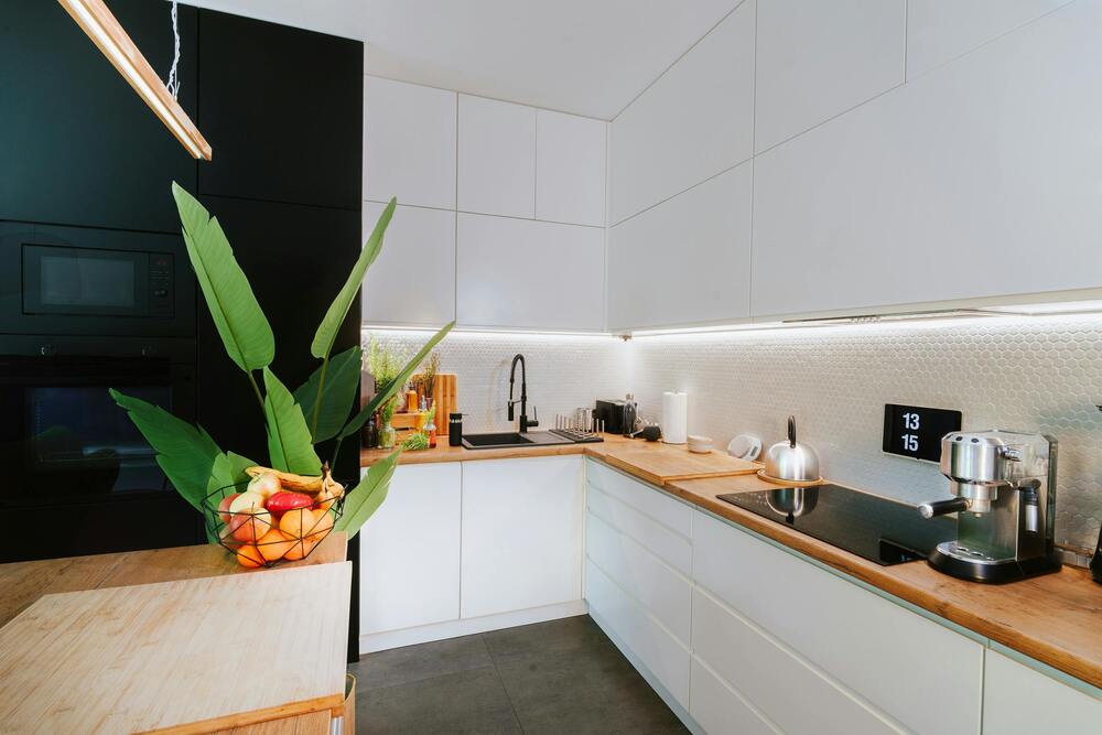 kitchen cabinet